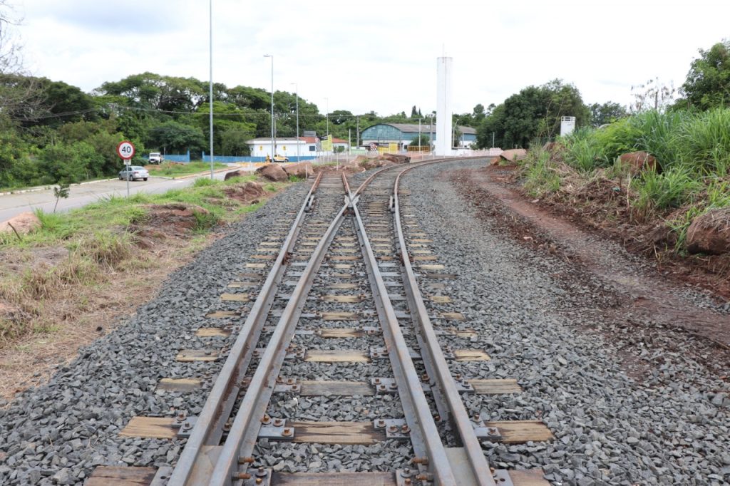 Trilhos implantados entre Salto e Itu, para a operação do Trem Republicano (Divulgação)